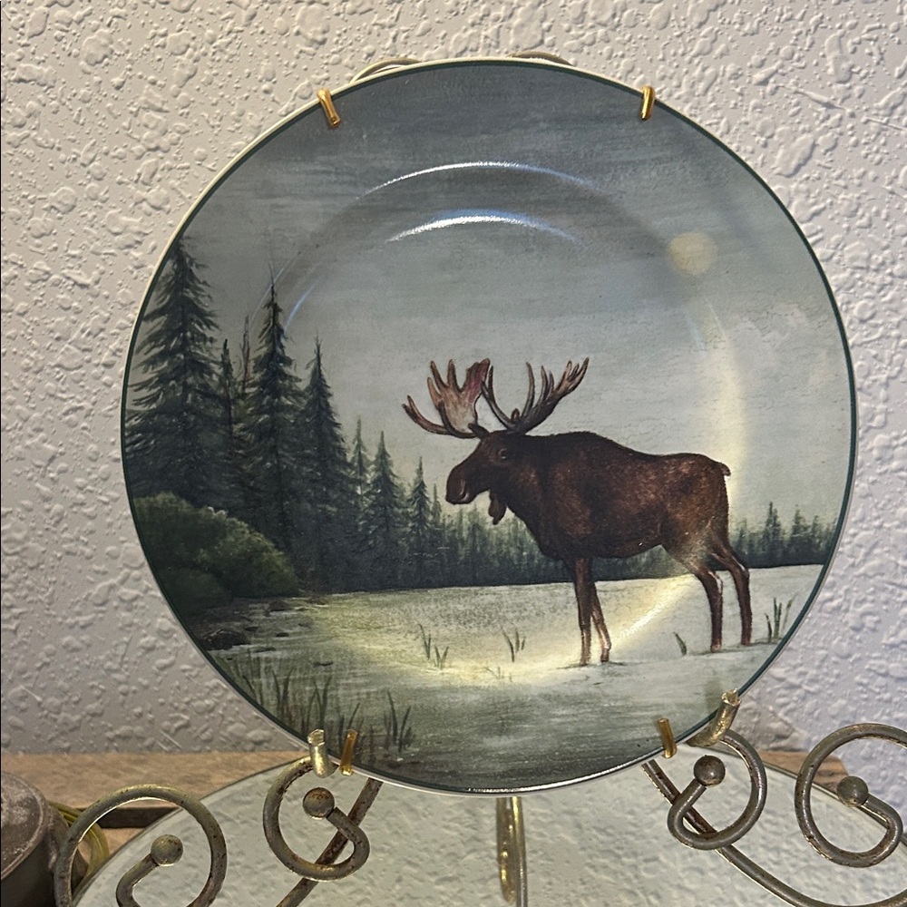 Sakura Moose and Forest Scene Plate Nature Core,